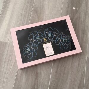Brand New Victoria's Secret jewelry bra
